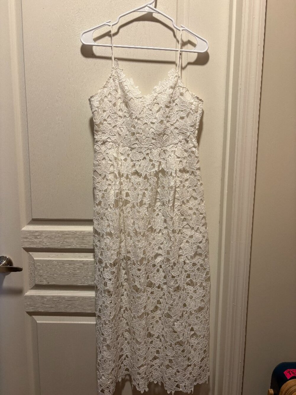 LONG WHITE FORMAL DRESS